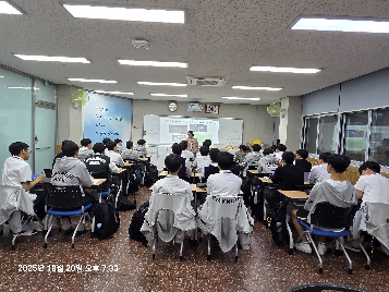 2025&nbsp;대학&nbsp;연계&nbsp;인문학&nbsp;교실